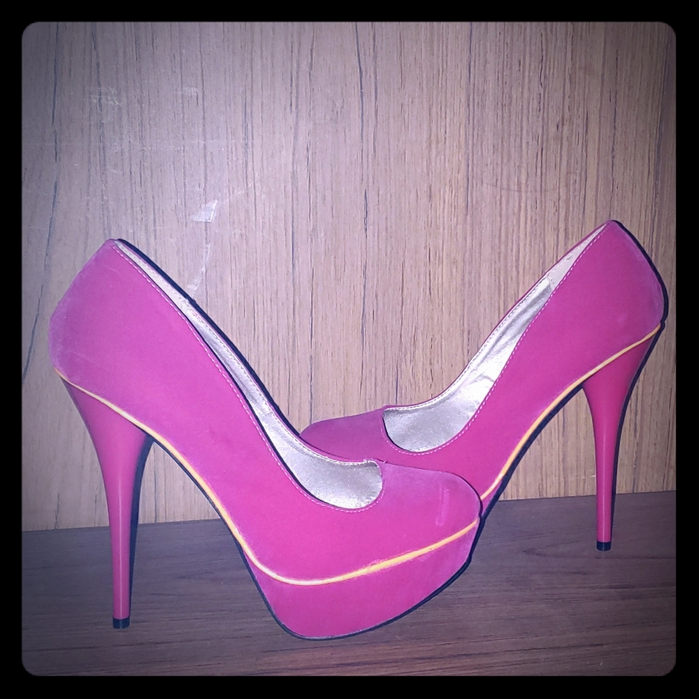 Hot pink plush pumps
